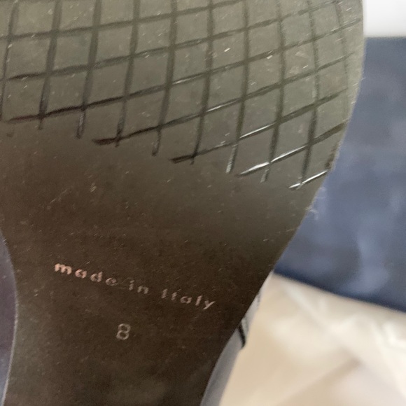 Saks Fifth Ave over the knee boots 8 - Picture 7 of 11